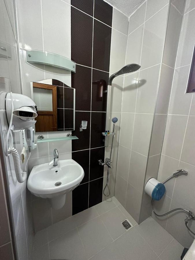 جايكارا Han Apart Hotel المظهر الخارجي الصورة